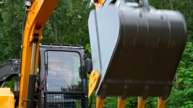 Hundal SkidLoader thumbnail