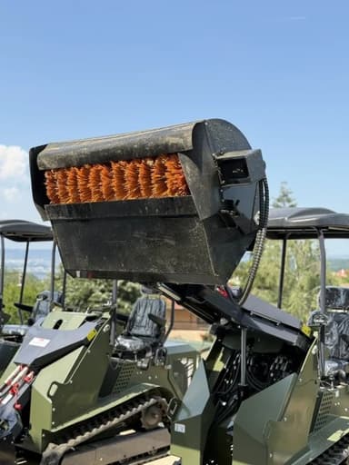 Hundal SkidLoader thumbnail